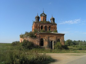 Петлино. Церковь Иоанна Богослова