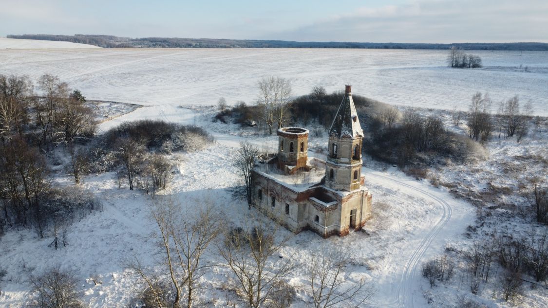 Церковь Троицы Живоначальной, Холостой Майдан (Вадский район, Нижегородская область). общий вид в ландшафте