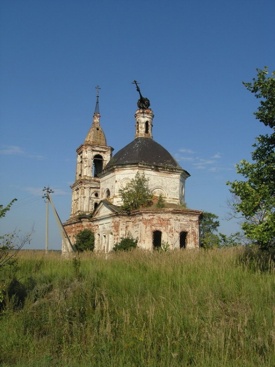 Вазьян. Церковь Николая Чудотворца. фасады, Вид с восточной стороны