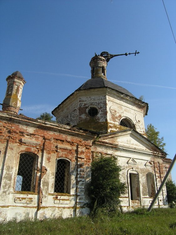 Вазьян. Церковь Николая Чудотворца. фасады, Вид с южной стороны: основной объём