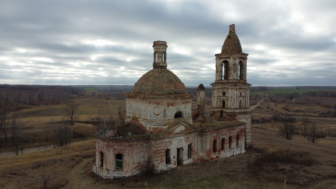 Вазьян. Церковь Николая Чудотворца. фасады