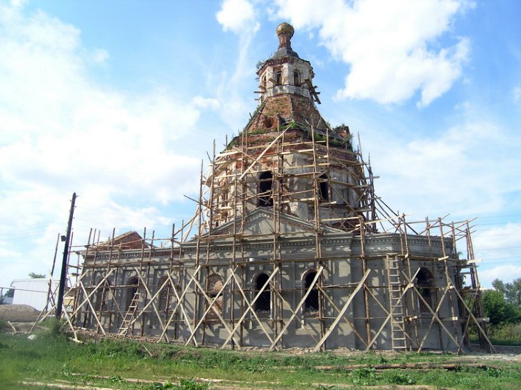 Ягодное. Церковь Успения Пресвятой Богородицы. общий вид в ландшафте, Вид с южной стороны