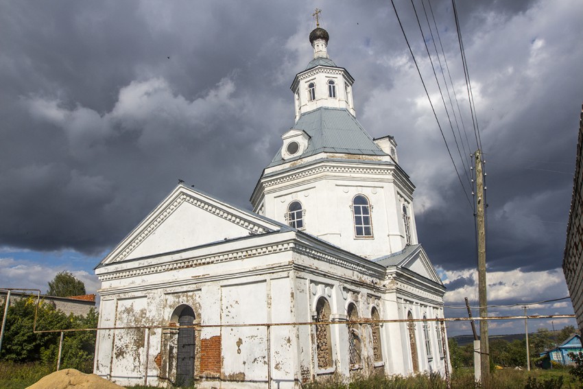 Ягодное. Церковь Успения Пресвятой Богородицы. фасады