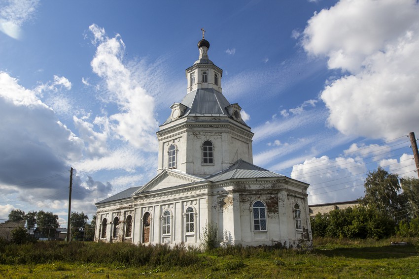 Ягодное. Церковь Успения Пресвятой Богородицы. фасады