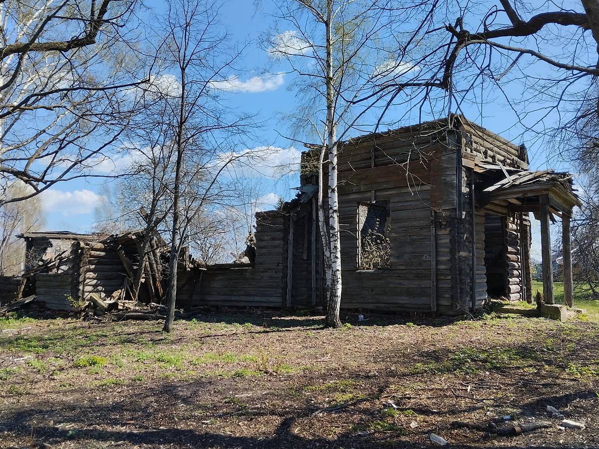 общий вид в ландшафте. Церковь Казанской иконы Божией Матери, Корсаково (Перевозский район, Нижегородская область)