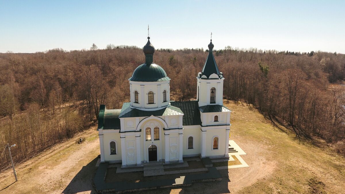 Церковь Троицы Живоначальной, Троица-Переволок (Осташковский городской округ, Тверская область). общий вид в ландшафте, аэросъемка, обзорный вид сверху