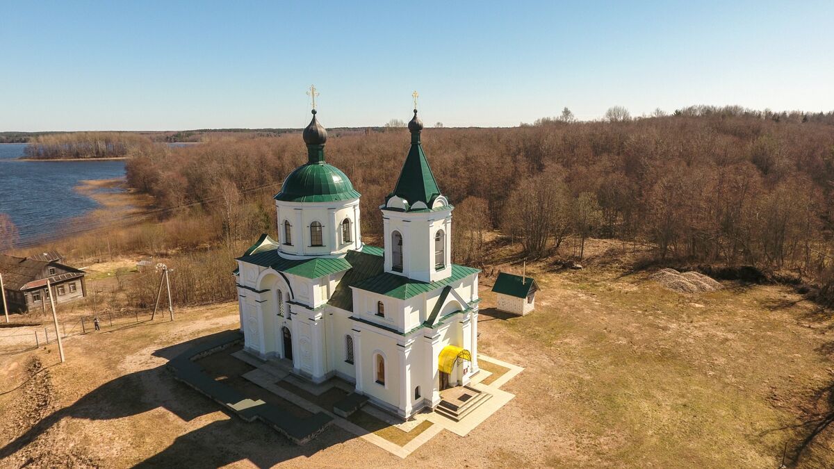 Церковь Троицы Живоначальной, Троица-Переволок (Осташковский городской округ, Тверская область). общий вид в ландшафте, аэросъемка, обзорный вид сверху