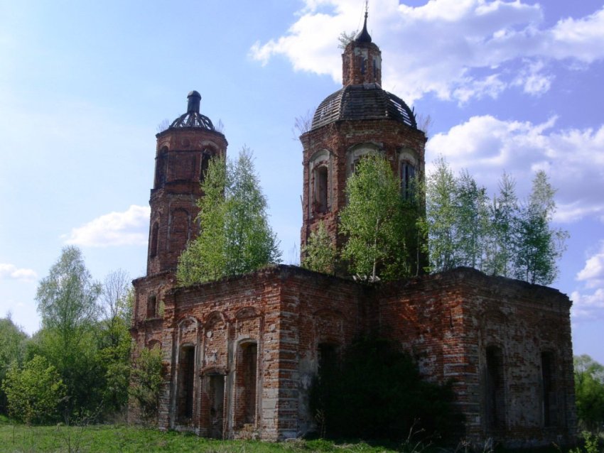 Церковь Успения Пресвятой Богородицы, Висляево (Ферзиковский район, Калужская область). фасады, вид с юго-востока