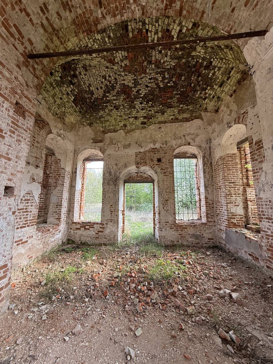 Церковь Успения Пресвятой Богородицы, Висляево (Ферзиковский район, Калужская область). интерьер и убранство, Южный придел