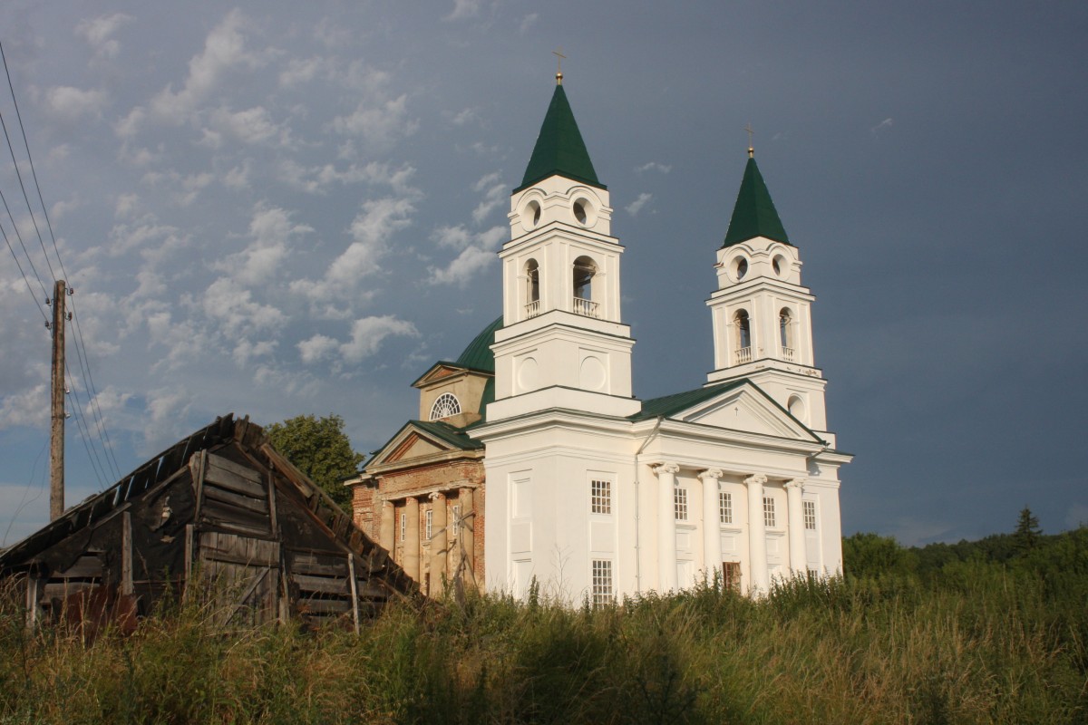 Церковь Николая Чудотворца, Бредихино (Корсаковский район, Орловская область). фасады