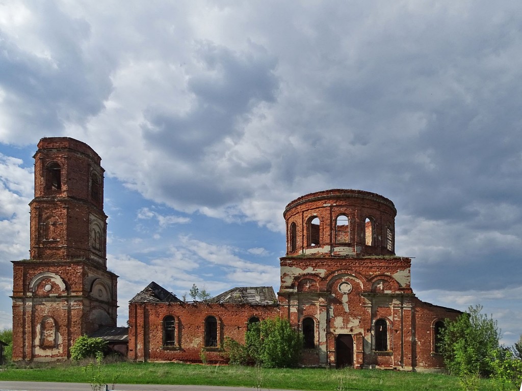 Павелец. Церковь Михаила Архангела. фасады