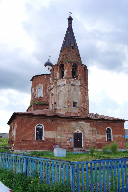 Верхнетроицкое. Церковь Троицы Живоначальной. фасады