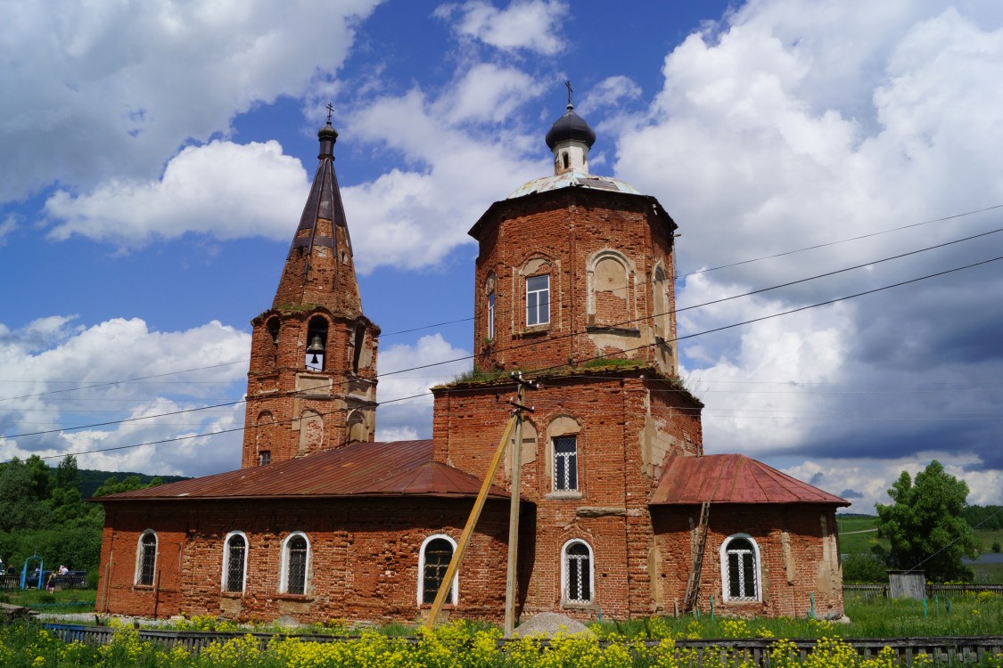 Церковь Троицы Живоначальной, Верхнетроицкое (Туймазинский район, Республика Башкортостан). фасады