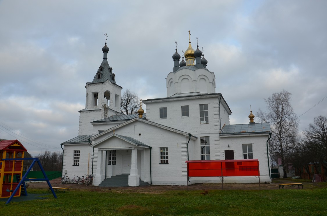 Дубровка. Церковь Паисия Величковского. фасады