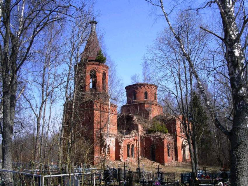 Церковь Троицы Живоначальной, Гребенкино (Медынский район, Калужская область). общий вид в ландшафте, вид с юго-запада