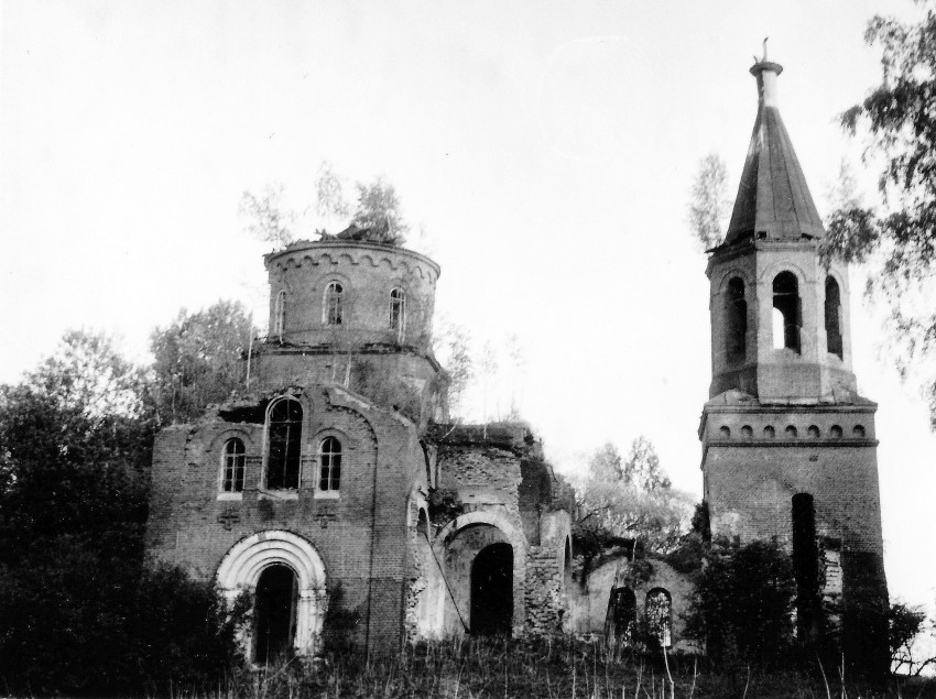 Гребенкино. Церковь Троицы Живоначальной. фасады