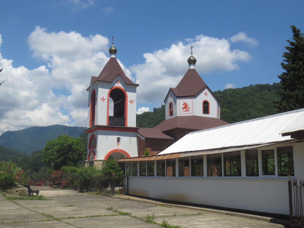 Церковь Георгия Победоносца, Лесное (Сочи, город, Краснодарский край). фасады