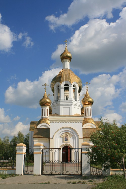 Церковь Благовещения Пресвятой Богородицы, Комсомольский (Чамзинский район, Республика Мордовия). общий вид в ландшафте