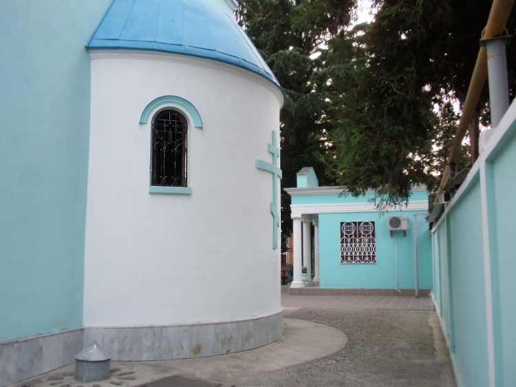 Церковь Троицы Живоначальной, Адлер (Сочи, город, Краснодарский край). фасады, Восточный фасад