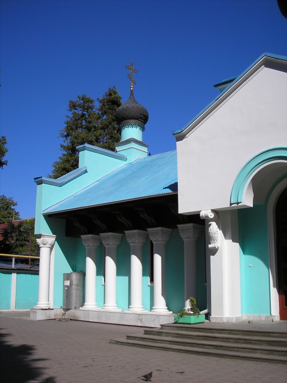 Церковь Троицы Живоначальной, Адлер (Сочи, город, Краснодарский край). фасады
