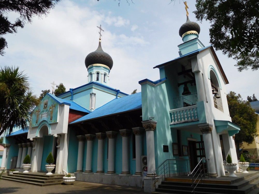 Церковь Троицы Живоначальной, Адлер (Сочи, город, Краснодарский край). фасады