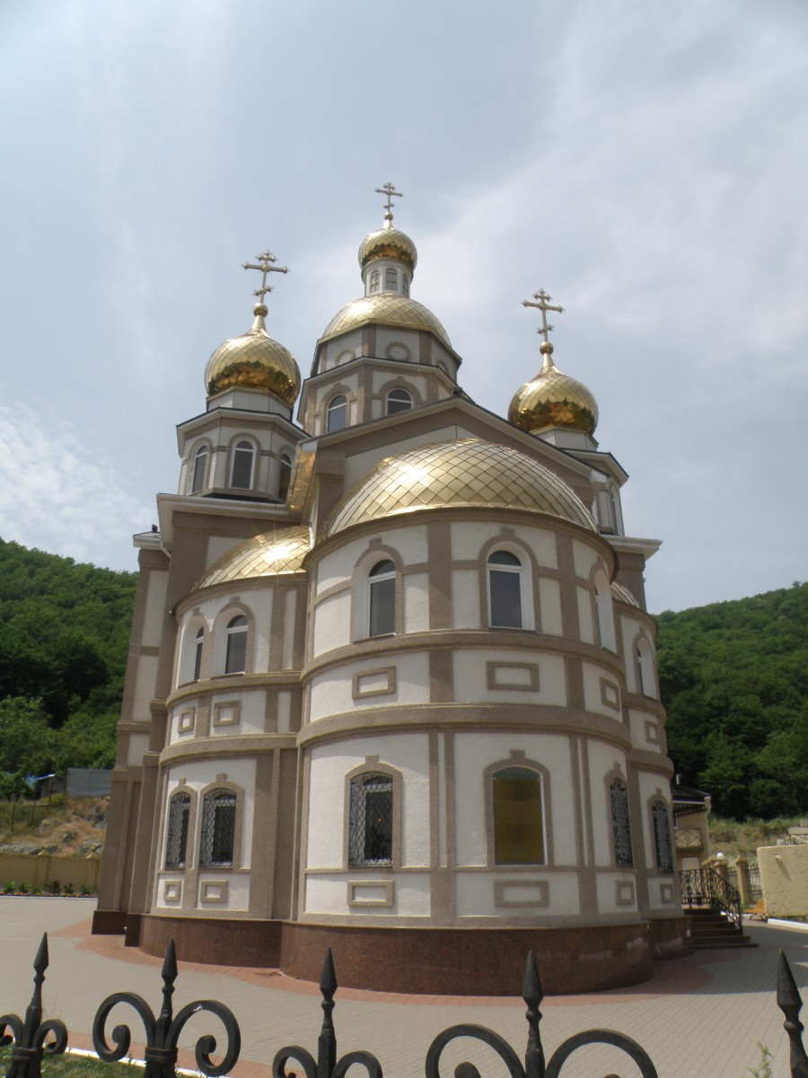 Церковь Ольги равноапостольной, Ольгинка (Туапсинский район, Краснодарский край). фасады