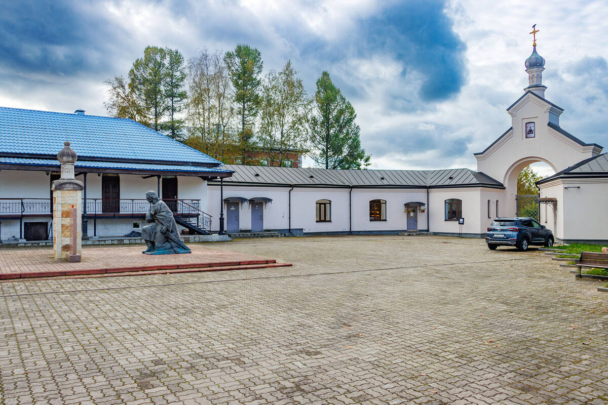 Константино-Еленинский монастырь, Ленинское (Выборгский район, Ленинградская область). дополнительная информация