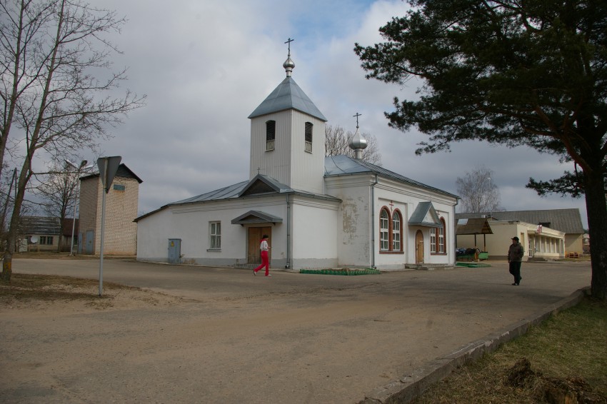 Церковь Михаила Архангела, Седа (Валмиерский край, Латвия). общий вид в ландшафте