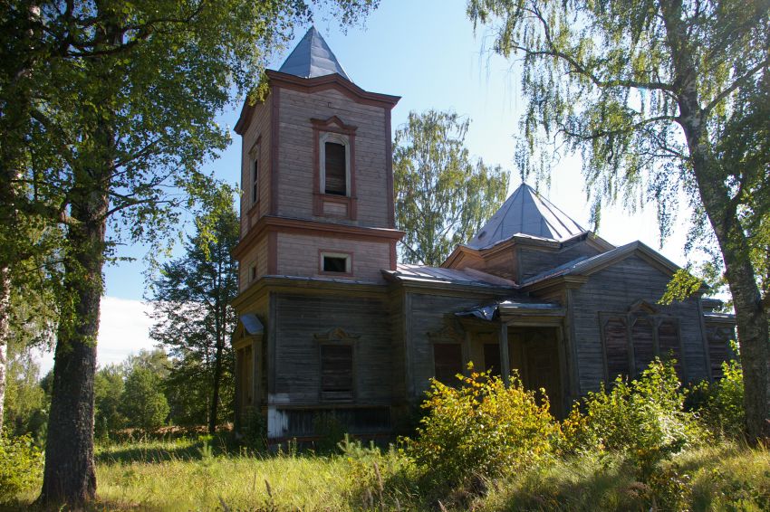 Церковь Благовещения Пресвятой Богородицы, Палсмане (Смилтенский край, Латвия). фасады