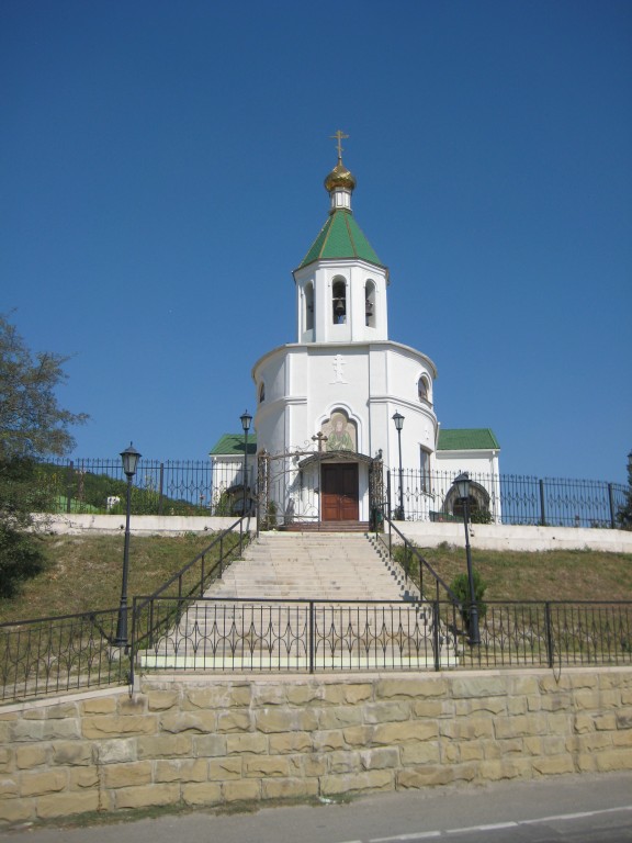 Абрау-Дюрсо. Церковь Ксении Петербургской. фасады