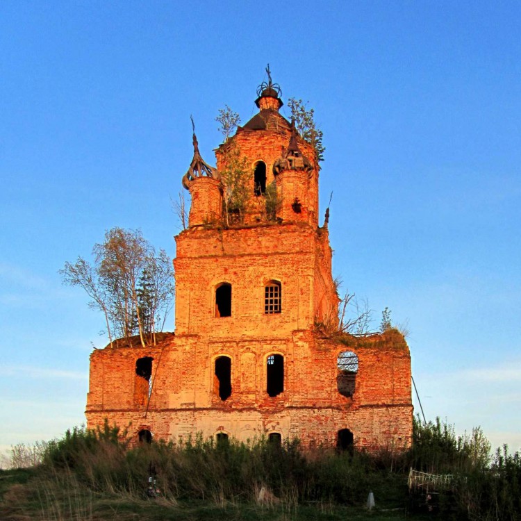 Песно. Церковь Спаса Преображения. фасады, вид с севера