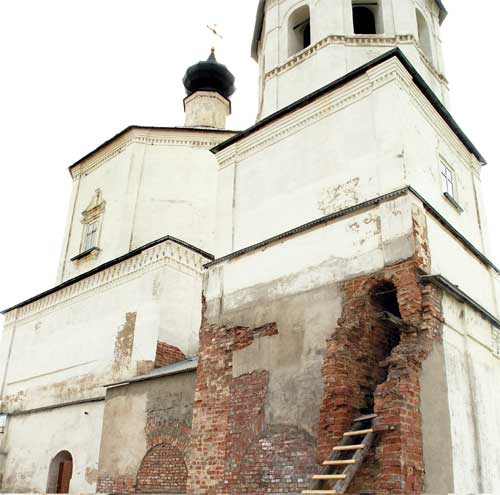 Церковь Воскресения Христова, Клин (Куньинский район, Псковская область). архитектурные детали