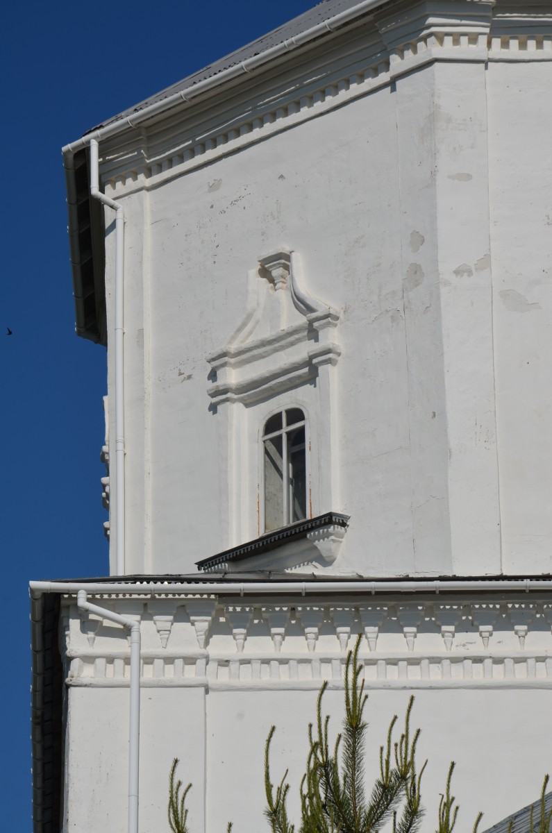 Церковь Воскресения Христова, Клин (Куньинский район, Псковская область). архитектурные детали