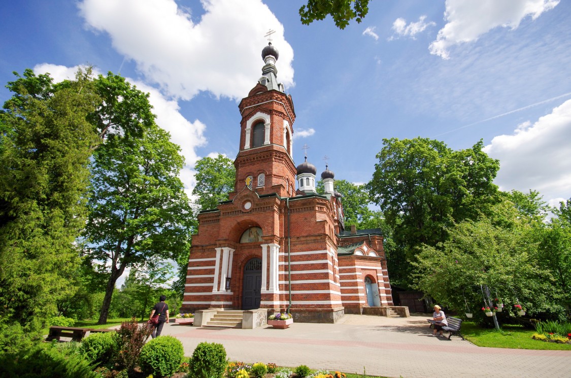 Церковь Преображения Господня, Лимбажи (Лимбажский край, Латвия). фасады, Общий вид церкви.