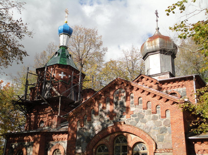 Церковь Рождества Христова, Алоя (Лимбажский край, Латвия). фасады