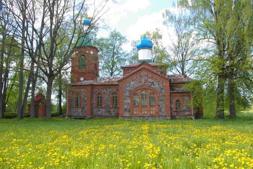 Церковь Рождества Христова, Алоя (Лимбажский край, Латвия). фасады
