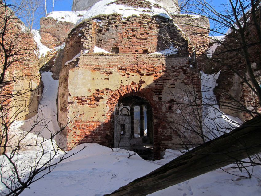 Церковь Успения Пресвятой Богородицы, Дмитровское (Торжокский район и г. Торжок, Тверская область). интерьер и убранство, Восточная сторона трапезной