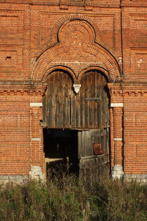 Церковь Казанской иконы Божией Матери, Красное (Кимрский район и г. Кимры, Тверская область). архитектурные детали