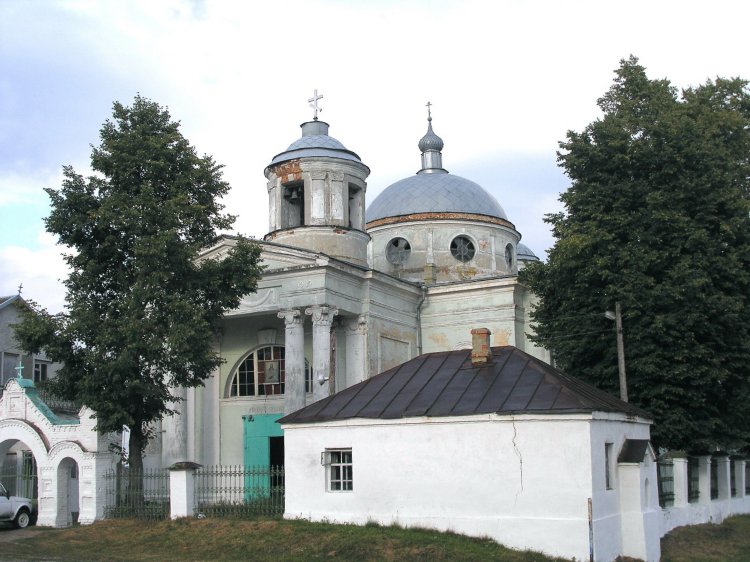 Радогощь. Церковь Успения Пресвятой Богородицы. общий вид в ландшафте, Фото:Логвинов Фёдор