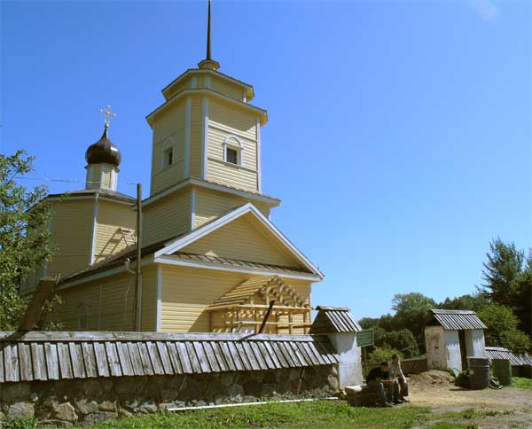 Церковь Георгия Победоносца (новая), Тригорское (Пушкиногорский район, Псковская область). фасады
