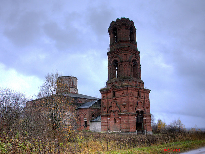 Церковь Казанской иконы Божией Матери, Красное (Кимрский район и г. Кимры, Тверская область). фасады