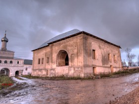 Кашин. Николаевский Клобуков монастырь. Собор Троицы Живоначальной