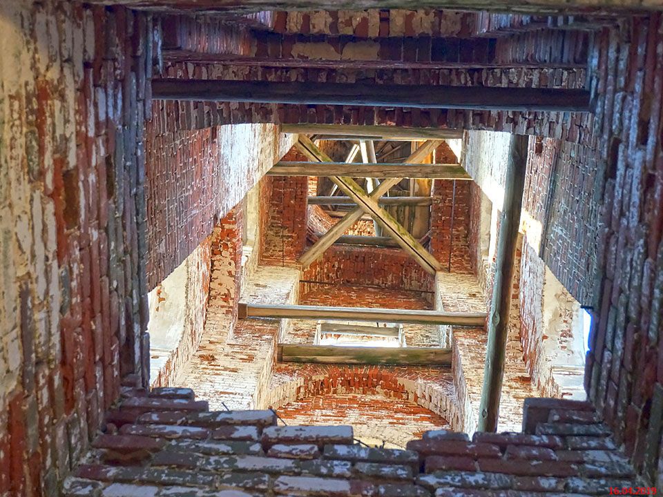 Церковь Николая Чудотворца, Скорынево (Бежецкий район, Тверская область). интерьер и убранство, Колокольня
