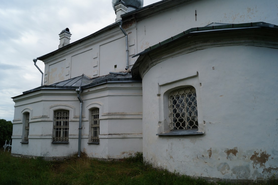 Церковь Воздвижения Креста Господня, Велье (Пушкиногорский район, Псковская область). архитектурные детали, Иконостас