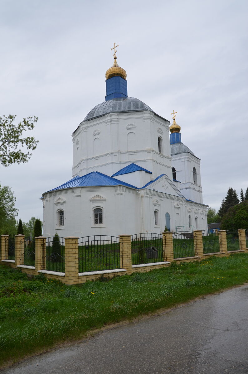 Церковь Успения Пресвятой Богородицы, Карабухино (Путятинский район, Рязанская область). фасады