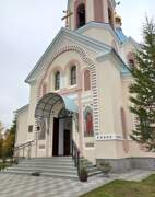 Салехард. Петра и Павла, церковь