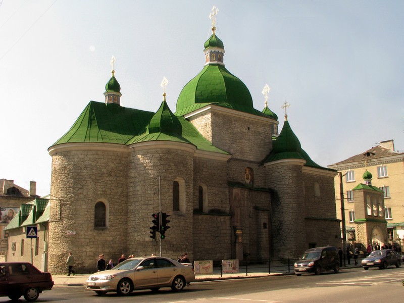 Тернополь. Церковь Рождества Христова. фасады