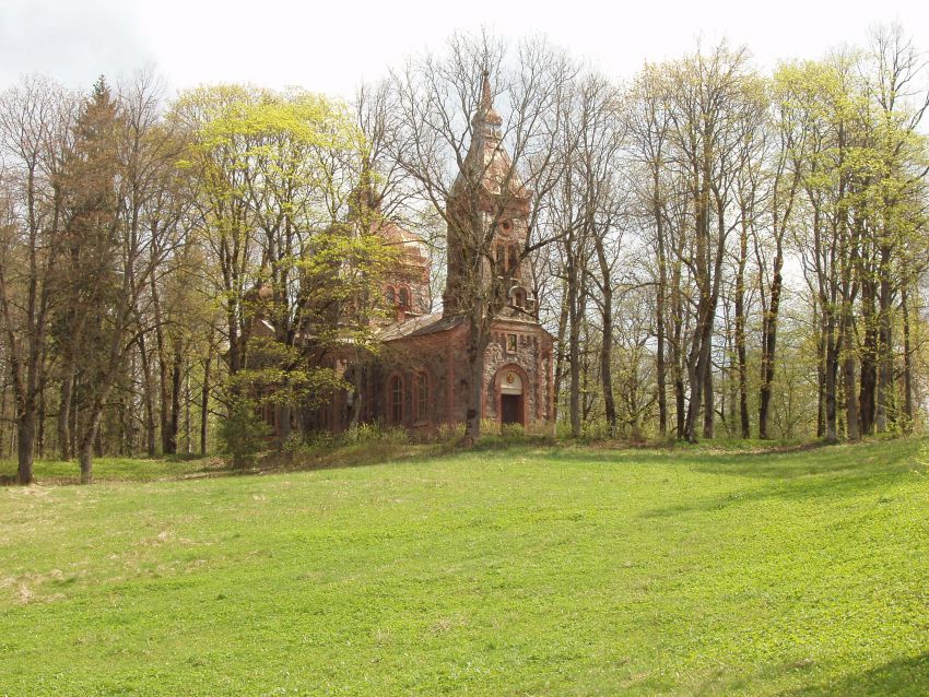 Церковь Рождества Христова, Нитауре (Цесисский край, Латвия). общий вид в ландшафте