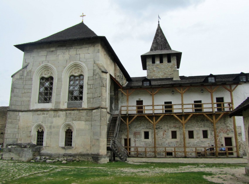 Церковь Константина и Елены, Хотин (Днестровский район, Украина, Черновицкая область). фасады, вид с запада