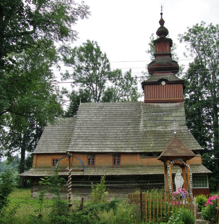 Церковь Рождества Пресвятой Богородицы, Пилипец (Межгорский район, Украина, Закарпатская область). фасады, северный фасад